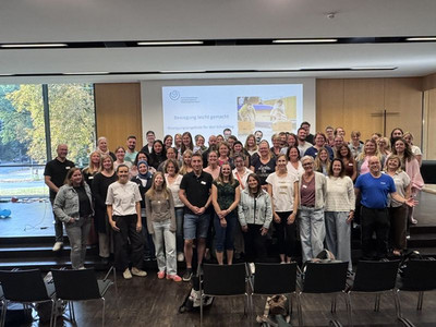 Gruppenfoto der OGS Mitarbeitenden 