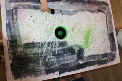 Tinte kommt auf das gemalte Bild.