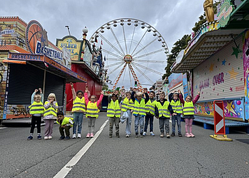 Kinder auf der Kirmes